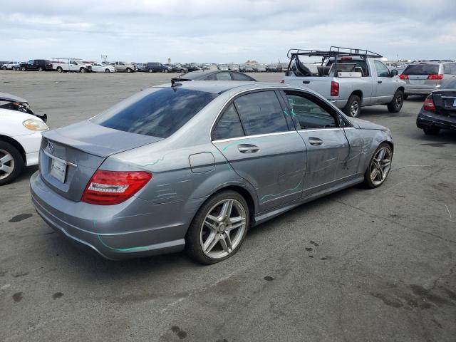 Photo 2 VIN: WDDGF4HB6DA852403 - MERCEDES-BENZ C 250 