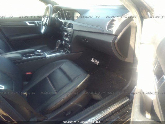 Photo 4 VIN: WDDGF4HB6DR241367 - MERCEDES-BENZ C-CLASS 