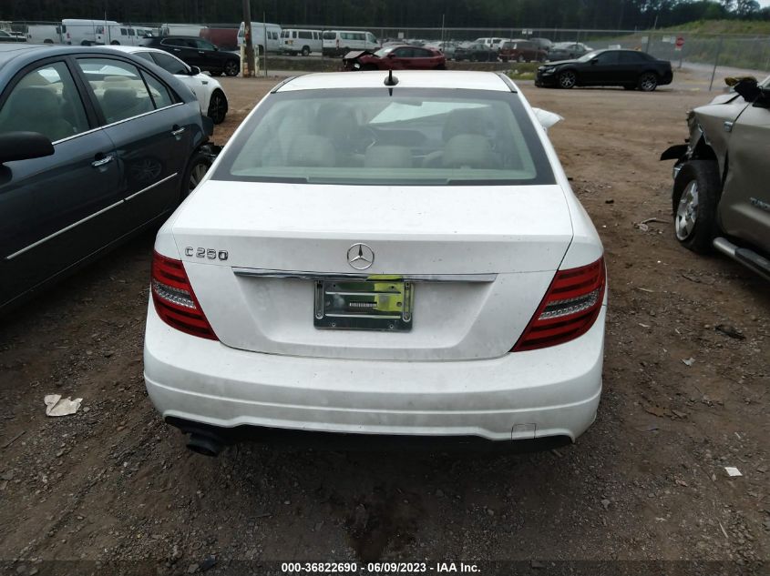 Photo 15 VIN: WDDGF4HB6DR248223 - MERCEDES-BENZ C-KLASSE 