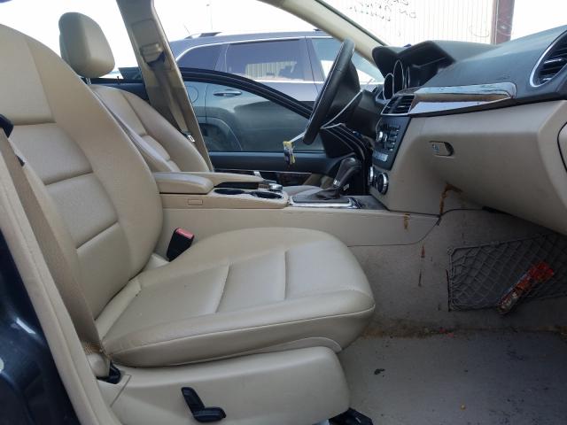 Photo 4 VIN: WDDGF4HB6DR256502 - MERCEDES-BENZ C 250 