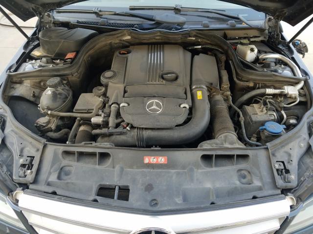 Photo 6 VIN: WDDGF4HB6DR256502 - MERCEDES-BENZ C 250 