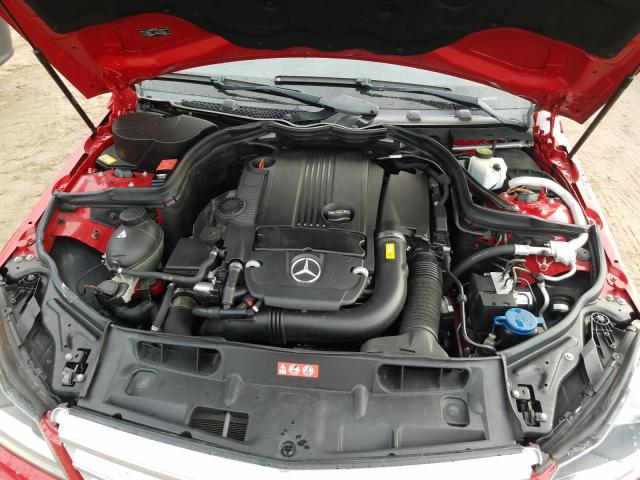 Photo 6 VIN: WDDGF4HB6DR267077 - MERCEDES-BENZ C 250 