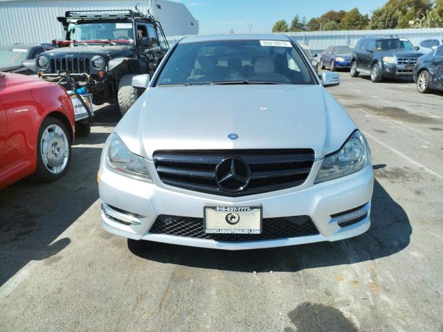 Photo 4 VIN: WDDGF4HB6DR272781 - MERCEDES-BENZ C 250 