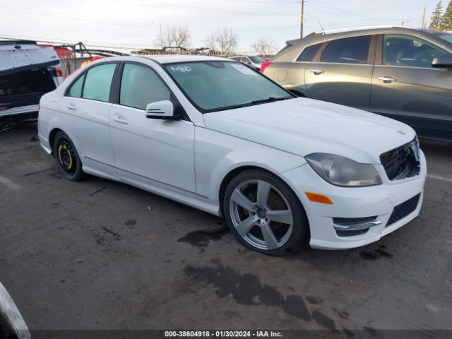 Photo 0 VIN: WDDGF4HB6DR274529 - MERCEDES-BENZ C 250 