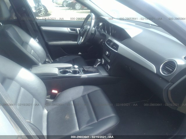 Photo 4 VIN: WDDGF4HB6DR280699 - MERCEDES-BENZ C-CLASS 