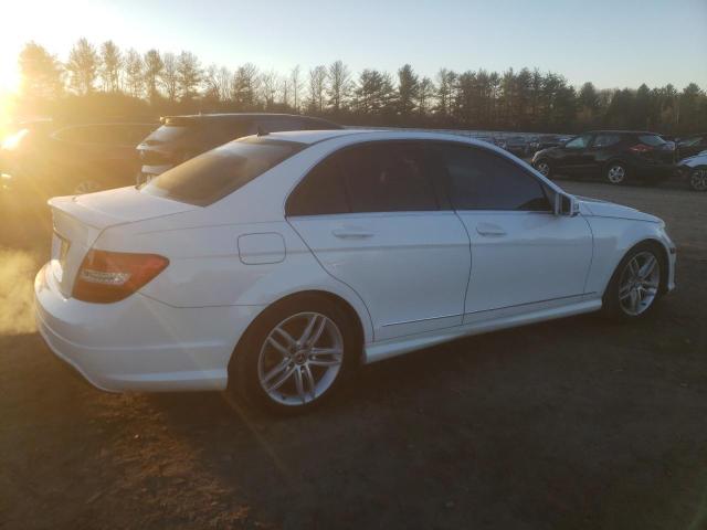 Photo 2 VIN: WDDGF4HB6DR289208 - MERCEDES-BENZ C-CLASS 