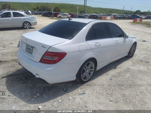 Photo 3 VIN: WDDGF4HB6DR294831 - MERCEDES-BENZ C-CLASS 