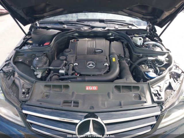 Photo 9 VIN: WDDGF4HB6EA932642 - MERCEDES-BENZ C 250 