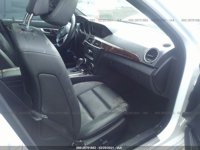 Photo 4 VIN: WDDGF4HB6EA938182 - MERCEDES-BENZ C-CLASS 