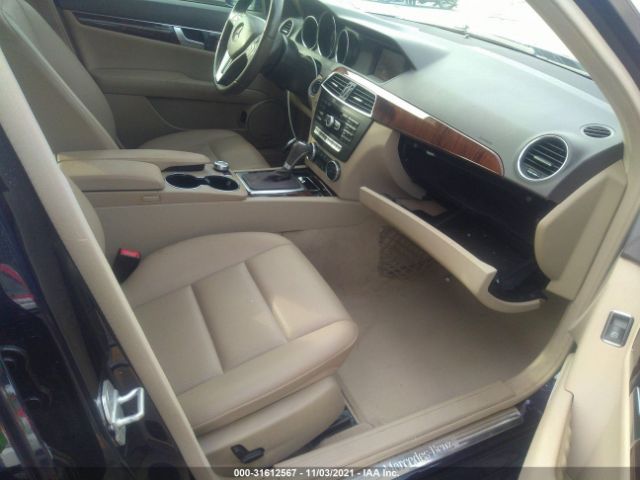 Photo 4 VIN: WDDGF4HB6EA938683 - MERCEDES-BENZ C-CLASS 