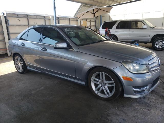 Photo 3 VIN: WDDGF4HB6EA945908 - MERCEDES-BENZ C-CLASS 