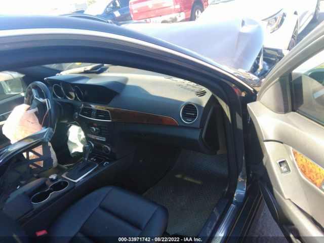 Photo 4 VIN: WDDGF4HB6EA950784 - MERCEDES-BENZ C-CLASS 