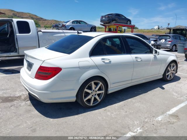 Photo 3 VIN: WDDGF4HB6EA953264 - MERCEDES-BENZ C 250 