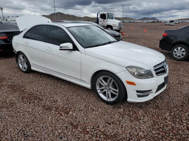 Photo 3 VIN: WDDGF4HB6EG244962 - MERCEDES-BENZ C-CLASS 