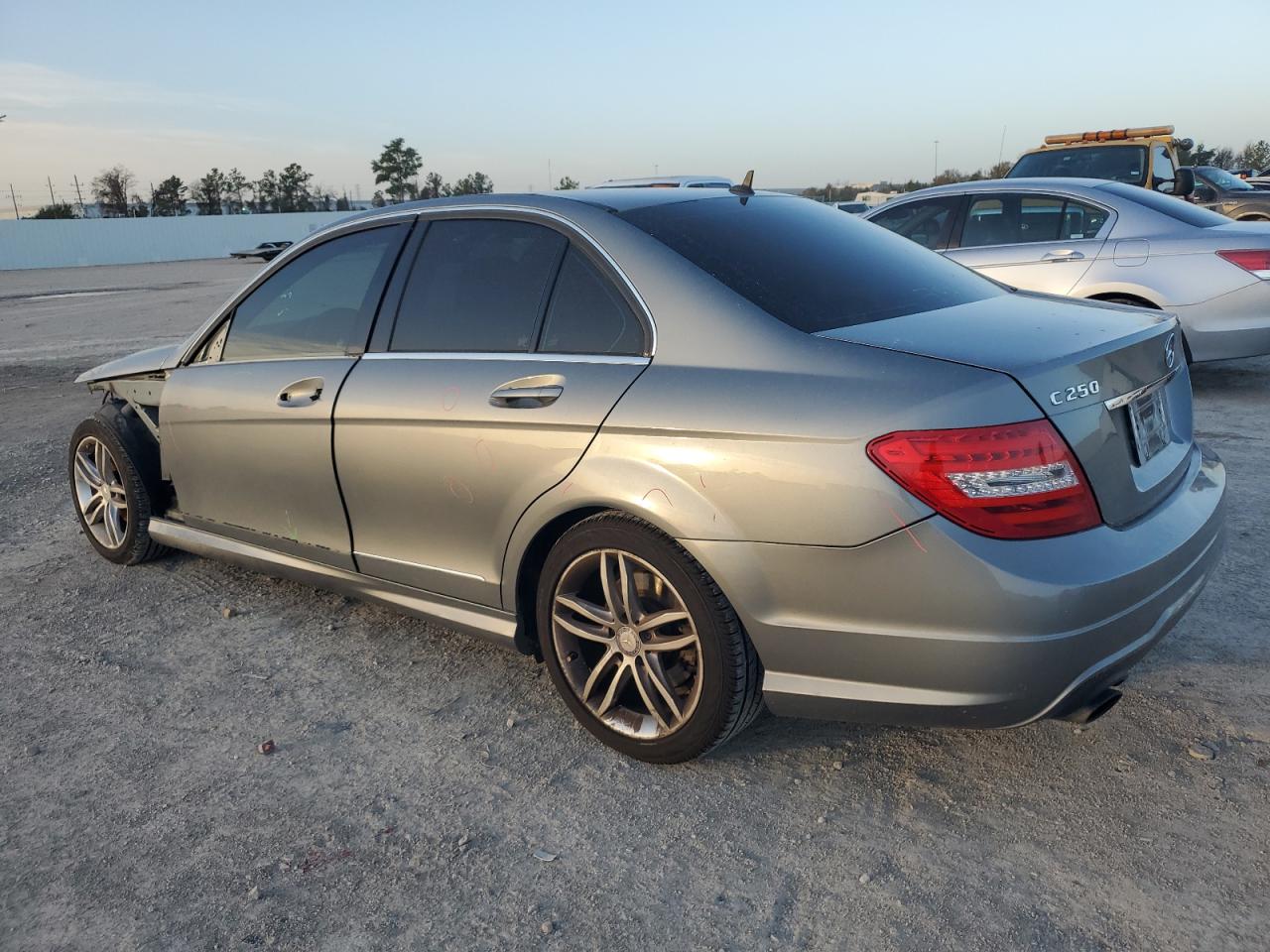 Photo 1 VIN: WDDGF4HB6ER313122 - MERCEDES-BENZ C-KLASSE 