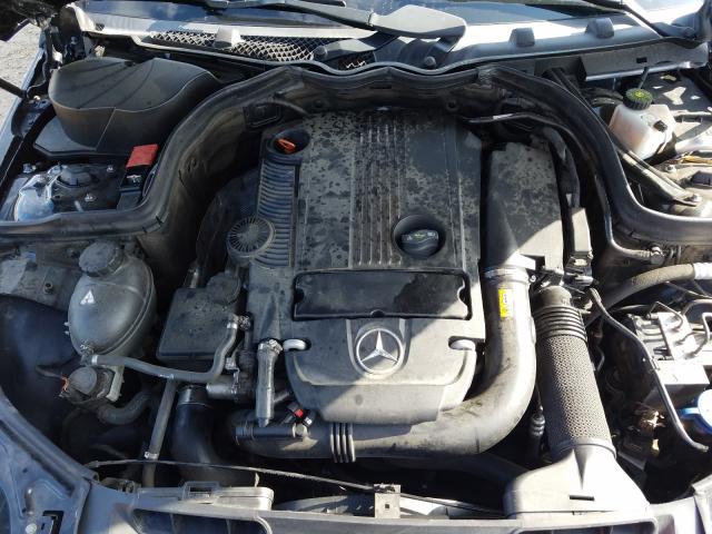 Photo 6 VIN: WDDGF4HB7CA615627 - MERCEDES-BENZ C 250 