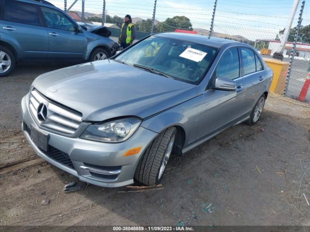 Photo 1 VIN: WDDGF4HB7CA629611 - MERCEDES-BENZ C 250 