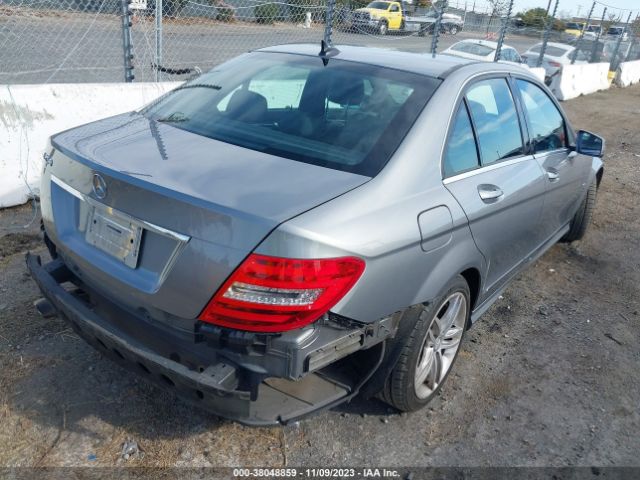 Photo 3 VIN: WDDGF4HB7CA629611 - MERCEDES-BENZ C 250 