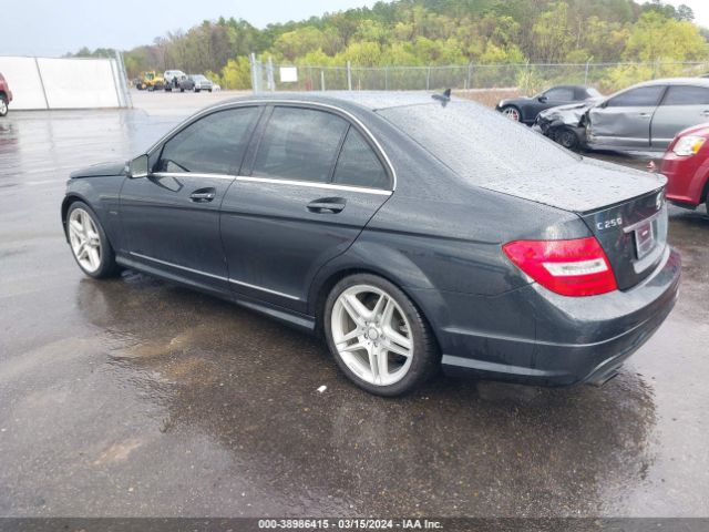 Photo 2 VIN: WDDGF4HB7CR197488 - MERCEDES-BENZ C 250 