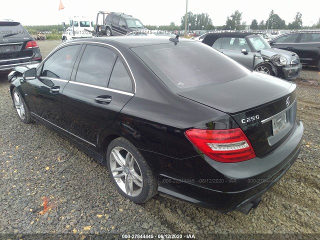 Photo 2 VIN: WDDGF4HB7CR202575 - MERCEDES-BENZ C 250 