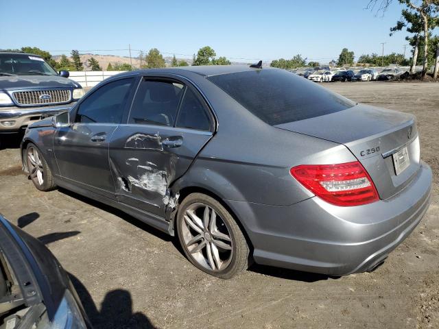 Photo 1 VIN: WDDGF4HB7CR210594 - MERCEDES-BENZ C 250 