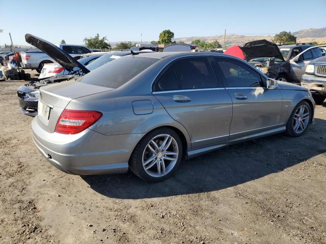 Photo 2 VIN: WDDGF4HB7CR210594 - MERCEDES-BENZ C 250 