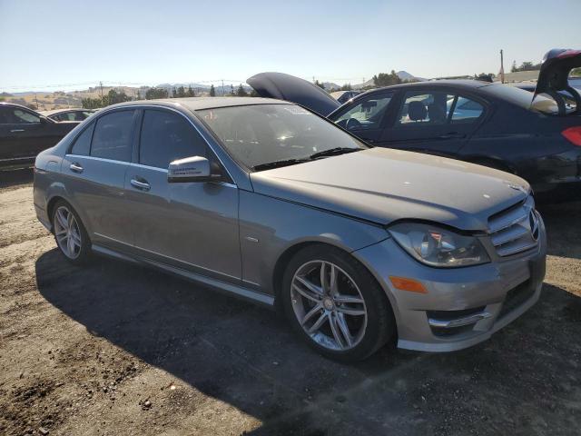 Photo 3 VIN: WDDGF4HB7CR210594 - MERCEDES-BENZ C 250 