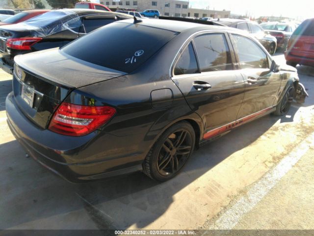 Photo 3 VIN: WDDGF4HB7CR213673 - MERCEDES-BENZ C-CLASS 