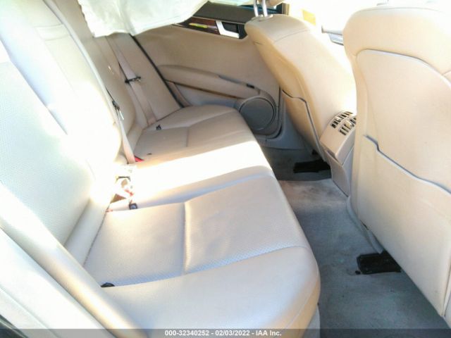 Photo 7 VIN: WDDGF4HB7CR213673 - MERCEDES-BENZ C-CLASS 