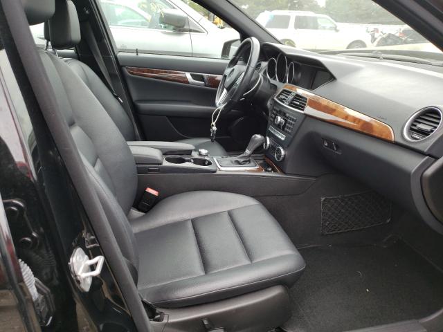 Photo 4 VIN: WDDGF4HB7CR215133 - MERCEDES-BENZ C 250 