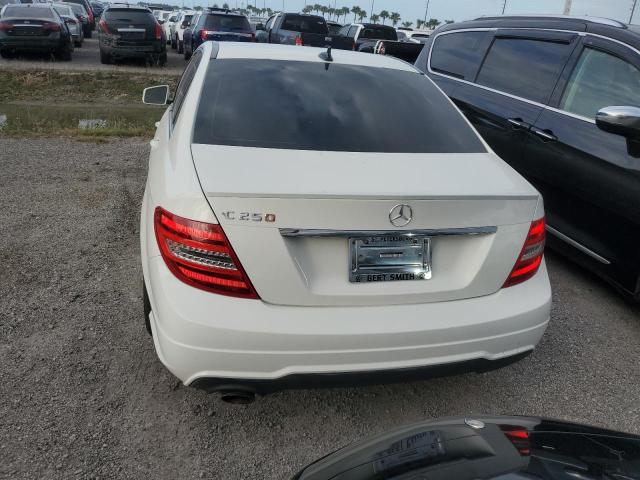 Photo 5 VIN: WDDGF4HB7CR217934 - MERCEDES-BENZ C 250 