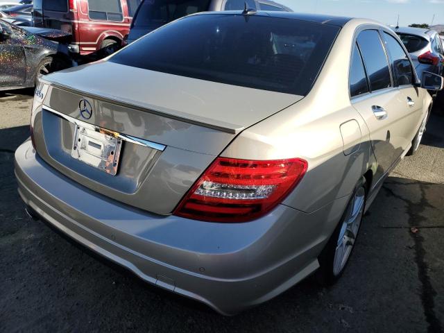 Photo 2 VIN: WDDGF4HB7CR224611 - MERCEDES-BENZ C-CLASS 