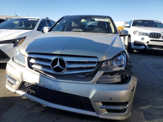 Photo 4 VIN: WDDGF4HB7CR224611 - MERCEDES-BENZ C-CLASS 