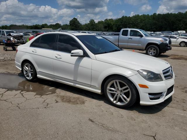 Photo 3 VIN: WDDGF4HB7DA776982 - MERCEDES-BENZ C-CLASS 