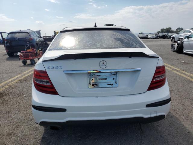 Photo 5 VIN: WDDGF4HB7DA810435 - MERCEDES-BENZ C 250 