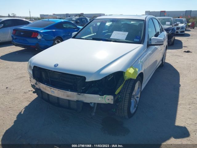 Photo 5 VIN: WDDGF4HB7DA831429 - MERCEDES-BENZ C 250 