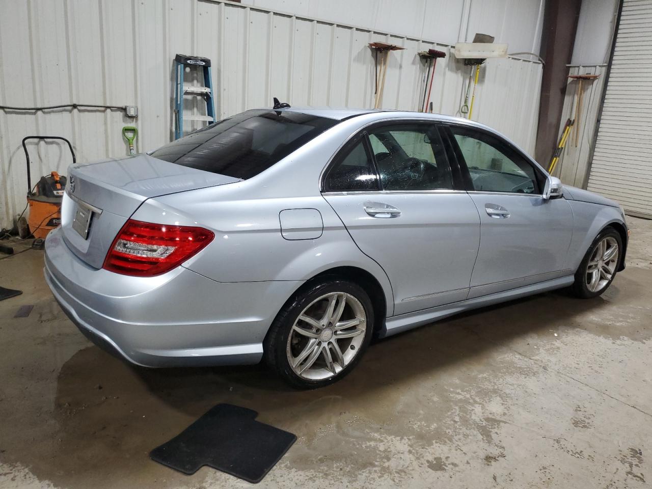 Photo 2 VIN: WDDGF4HB7DA831799 - MERCEDES-BENZ C-KLASSE 