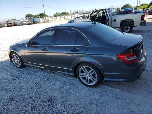 Photo 1 VIN: WDDGF4HB7DG095332 - MERCEDES-BENZ C 250 