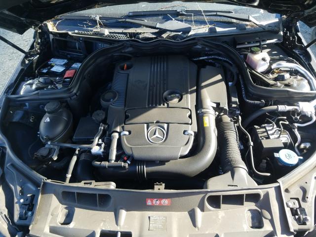 Photo 6 VIN: WDDGF4HB7DR244133 - MERCEDES-BENZ C 250 