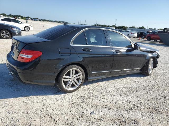 Photo 2 VIN: WDDGF4HB7DR265595 - MERCEDES-BENZ C 250 