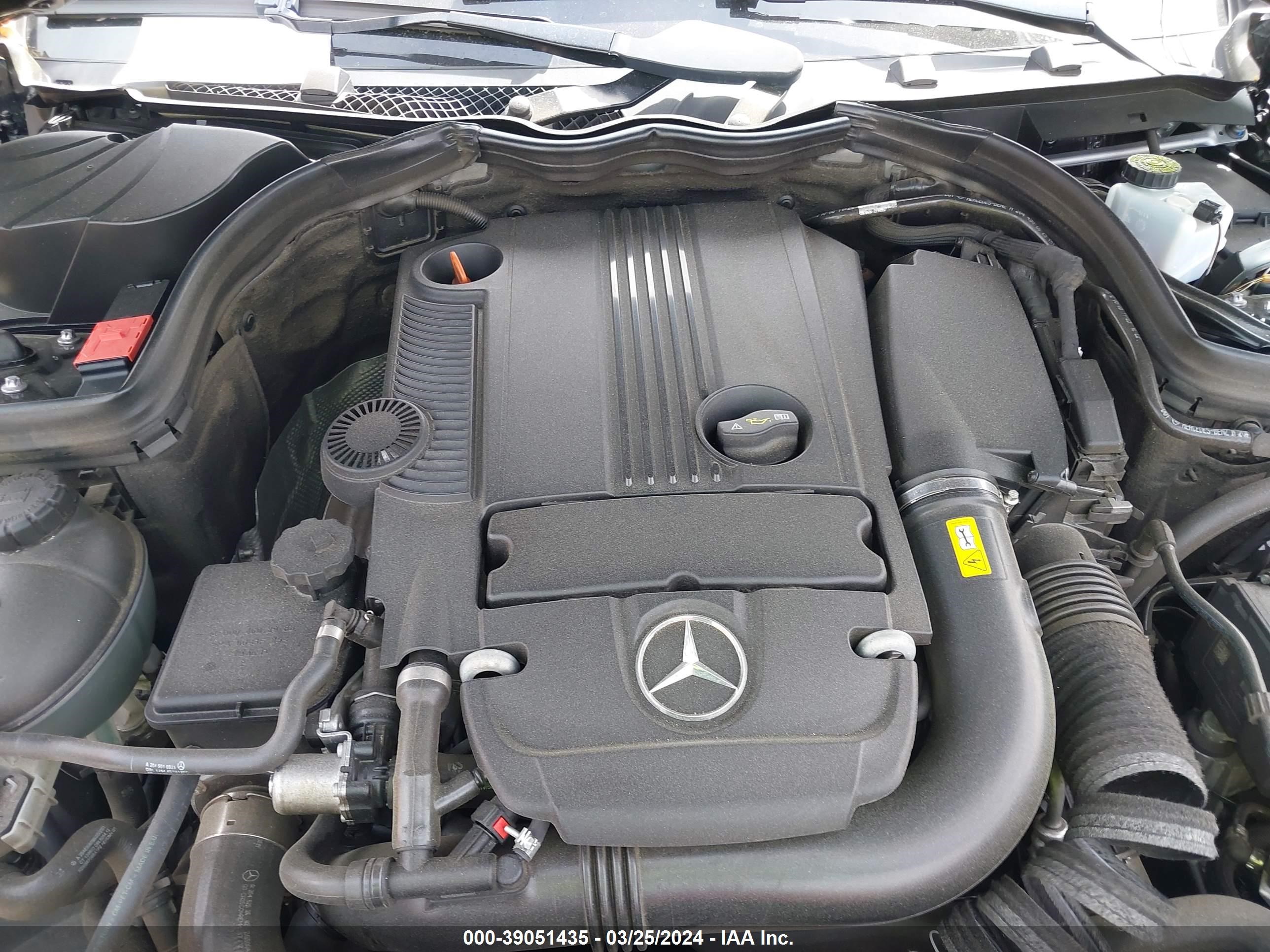 Photo 9 VIN: WDDGF4HB7DR269873 - MERCEDES-BENZ NULL 