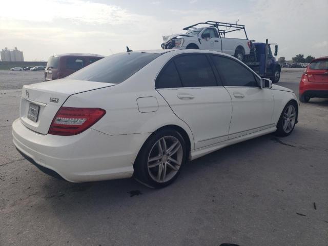 Photo 2 VIN: WDDGF4HB7DR274491 - MERCEDES-BENZ C 250 