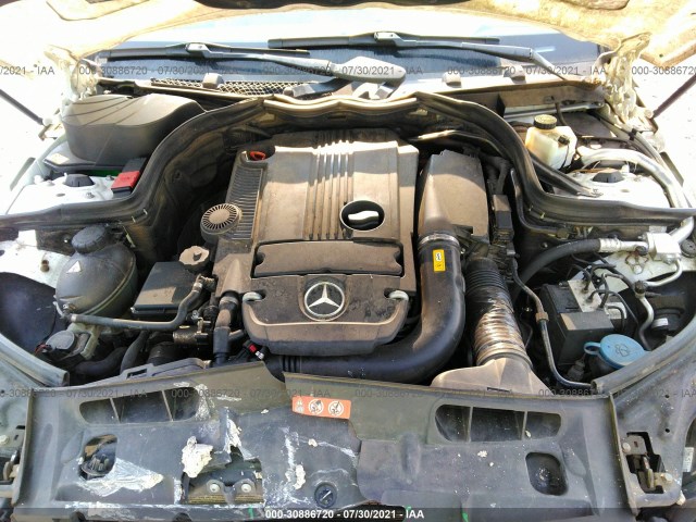 Photo 9 VIN: WDDGF4HB7DR283062 - MERCEDES-BENZ C-CLASS 