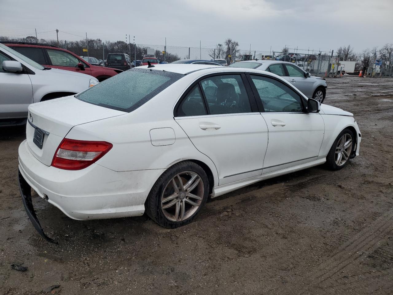 Photo 2 VIN: WDDGF4HB7DR287497 - MERCEDES-BENZ C-KLASSE 