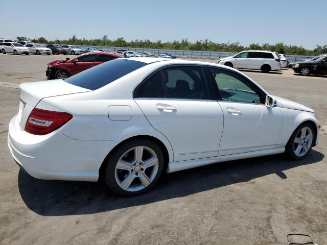 Photo 2 VIN: WDDGF4HB7DR292490 - MERCEDES-BENZ C-CLASS 