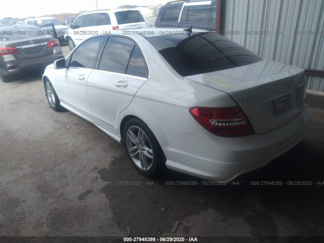 Photo 2 VIN: WDDGF4HB7DR292800 - MERCEDES-BENZ C-CLASS 