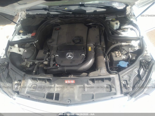 Photo 9 VIN: WDDGF4HB7DR292800 - MERCEDES-BENZ C-CLASS 