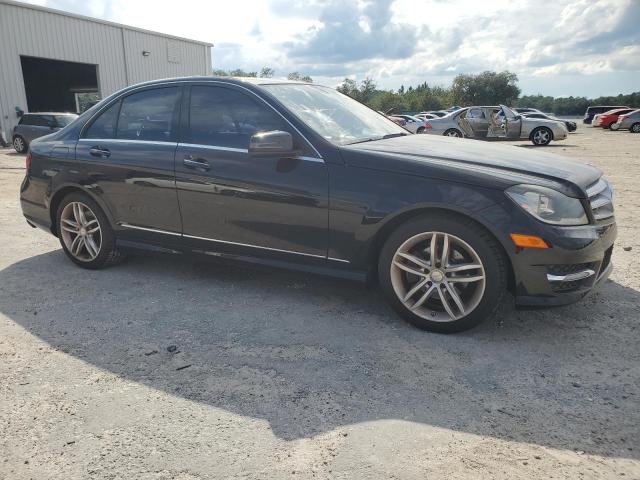 Photo 3 VIN: WDDGF4HB7DR293591 - MERCEDES-BENZ C 250 