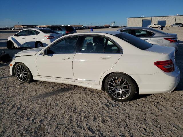 Photo 1 VIN: WDDGF4HB7DR294899 - MERCEDES-BENZ C-CLASS 