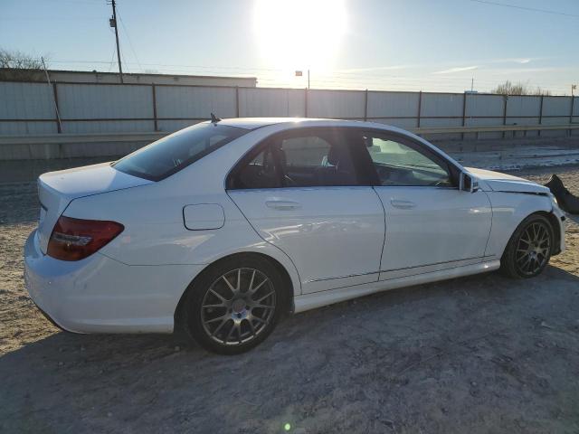 Photo 2 VIN: WDDGF4HB7DR294899 - MERCEDES-BENZ C-CLASS 